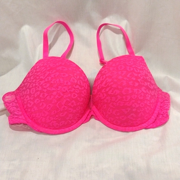 PINK Victoria's Secret Other - Victoria's Secret Pink Wear Everywhere Super Push Up Bra 36C NWOT